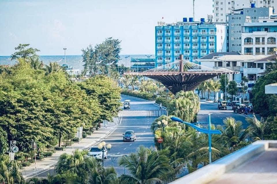 Chính chủ cần bán nhanh căn villa có sổ, đầy đủ nội thất, vị trí đẹp, giá từ 12tyx. 0986 594 ***