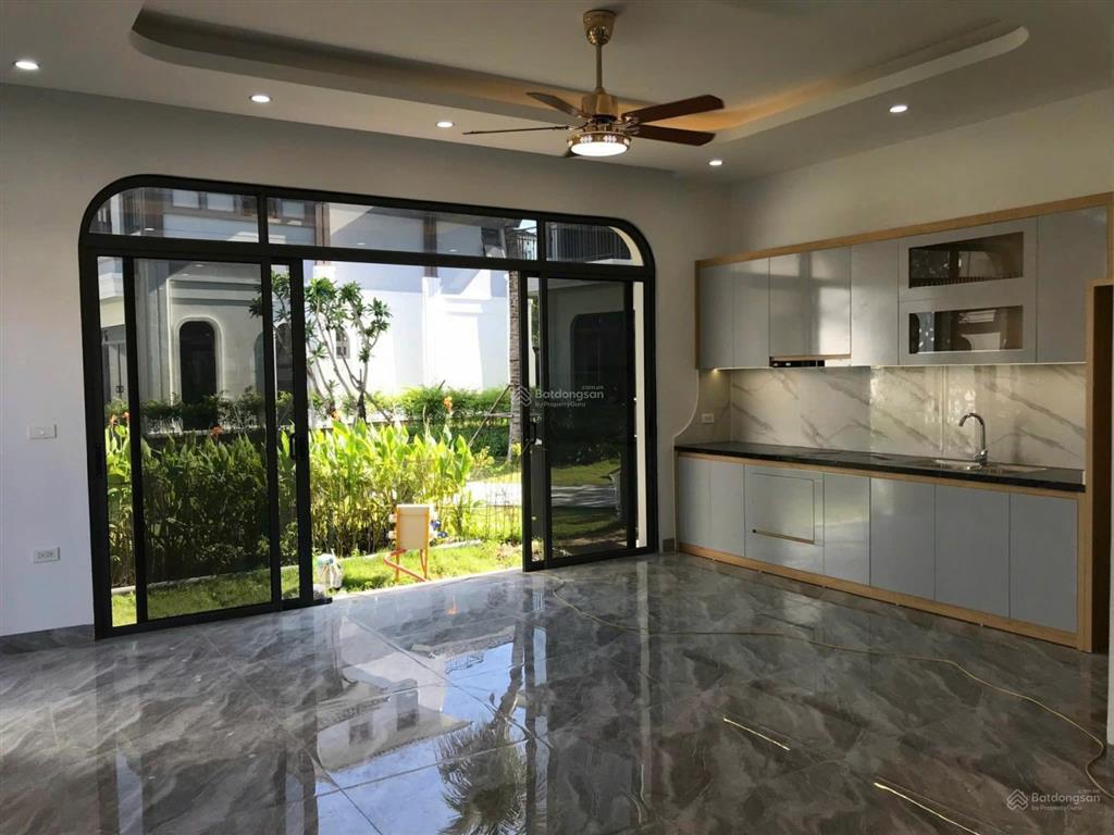 Cắt lỗ biệt thự biển khu nghỉ dưỡng cao cấp sonasea vân đồn sát biển, kinh doanh tốt giá rẻ