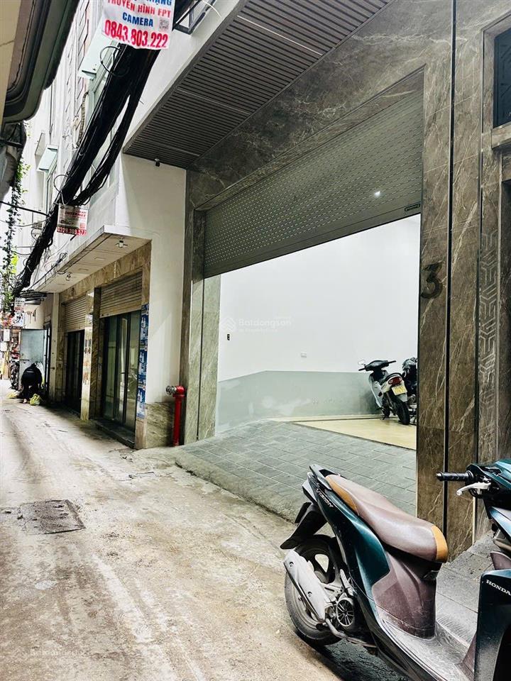 Nhà 7 tầng tại chùa láng đống đa. 136m2 mt 6.5m. cho thuê 155 tr/tháng. giá 38,9 tỷ. 0793 198 ***