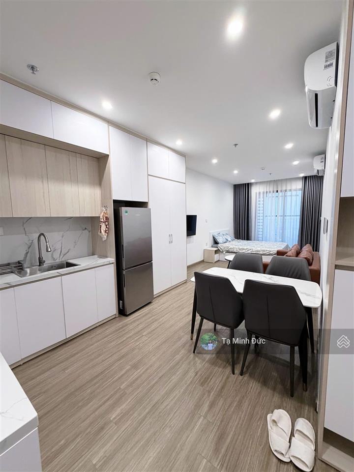 Studio view biển hồ cực hiếm giá chỉ 2,3 tỷ
