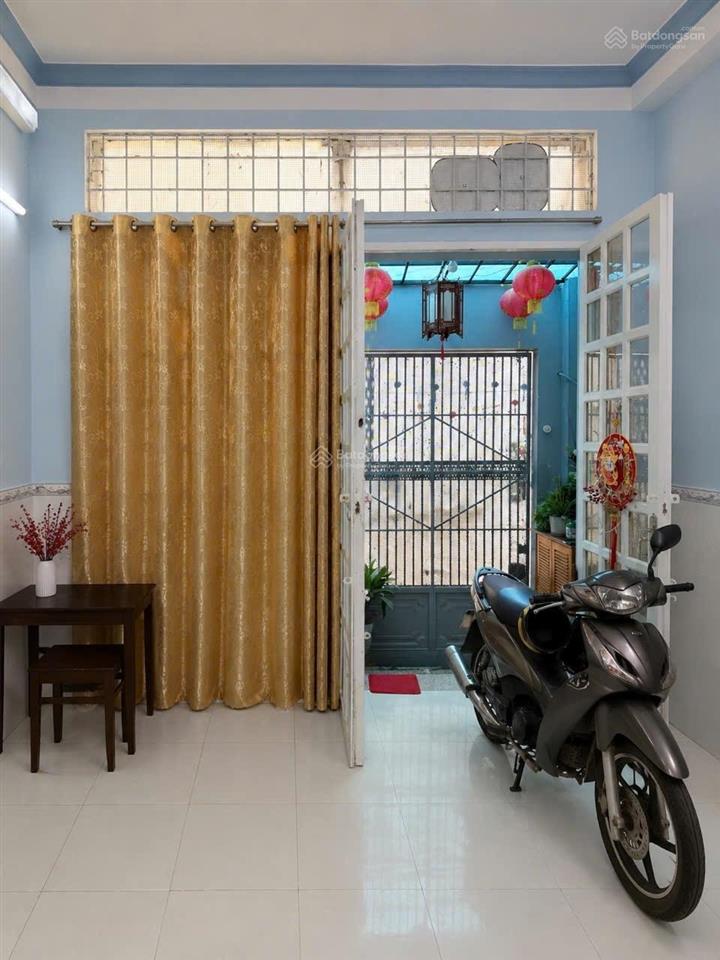 Nhà đẹp âu cơ tân bình nở hậu tài lộc 6.1m có sân thượng chỉ 4.85 tỷ