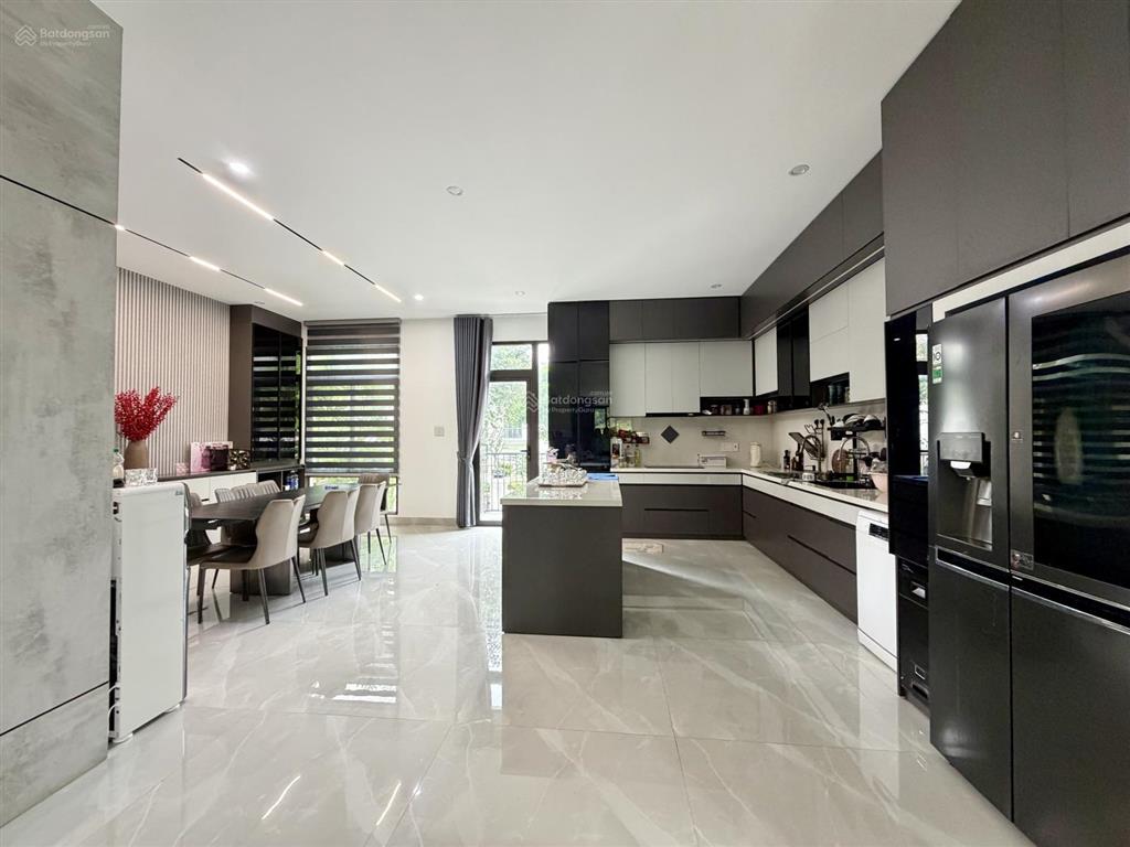 Biệt thự ecocity đã hoàn thiện ngay mặt tiền đỗ quyên, view hồ điều hòa giá tốt