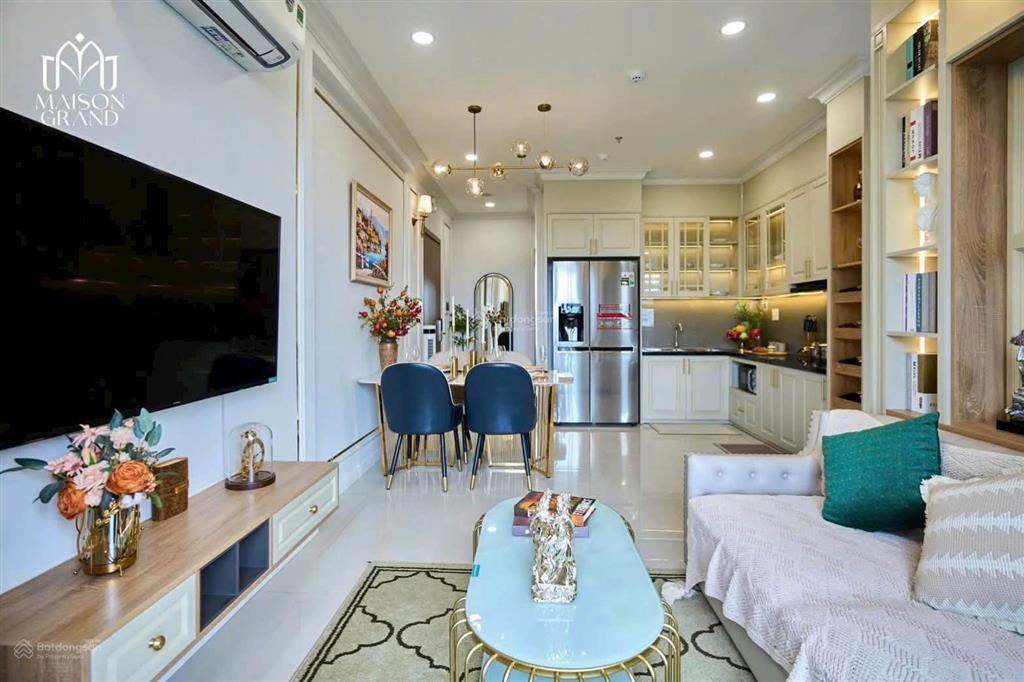 Căn hộ 2pn giá 2,2 tỷ full nội thất tp. hcm. thanh toán 50% nhận nhà. cho thuê 17tr/tháng