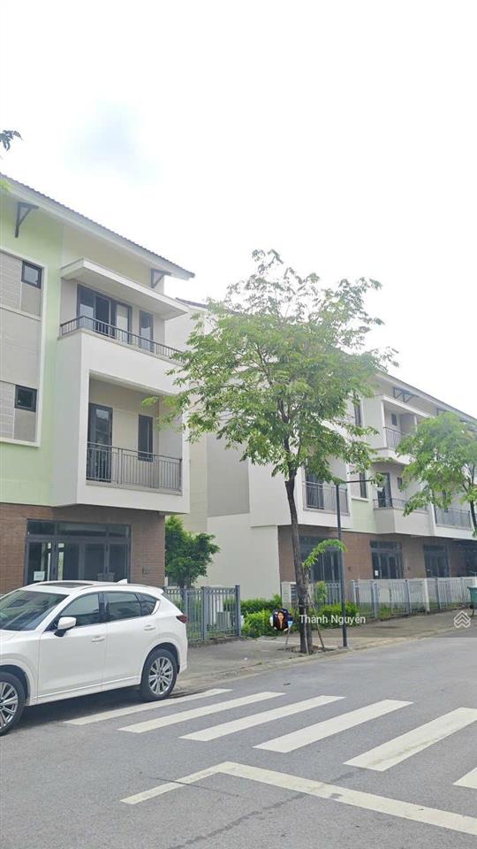 Bán căn lk gần công viên tại centa city vsip đối diện biệt thự, khai thác cho thuê tốt