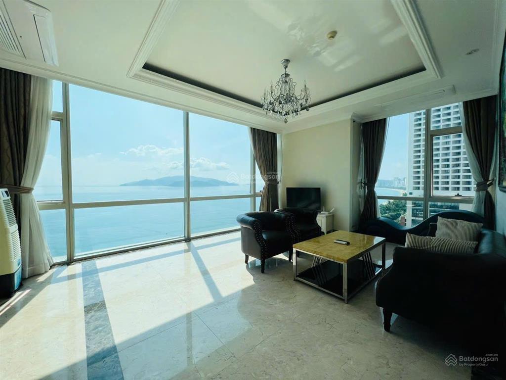 Căn hộ view trực diện biển vip nha trang center chỉ 18 tỷ, tất cả không gian đều thấy biển