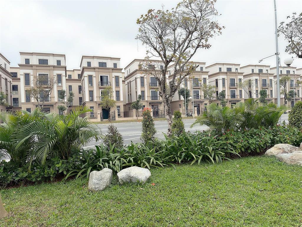 Liền kề vừa ở+kinh doanh xây 6t+hầm đối diện triển lãm expocạnh chung cư mikls 0%60th tặng vc 10%