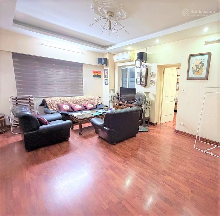 Bán căn hộ chung cư kim mã, ngọc khánh, lô góc 107m2 3 ngủ, ô tô ngay sảnh, nhỉnh 8 tỷ