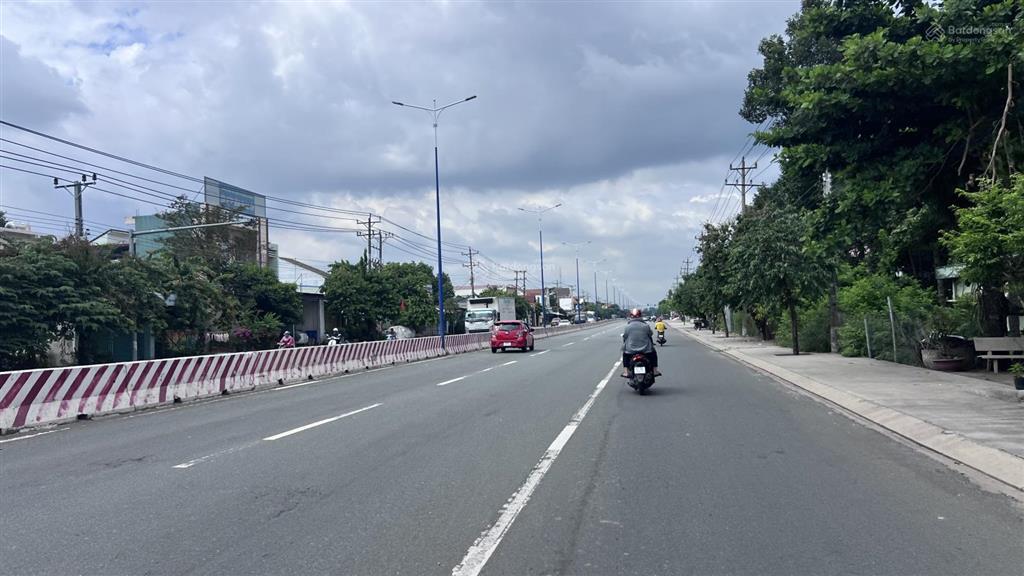 Siêu phẩm mặt tiền quốc lộ 13 giá đầu tư hiếm có! nhanh mới còn chủ giảm sốc từ 26 tỷ nhanh mới kịp