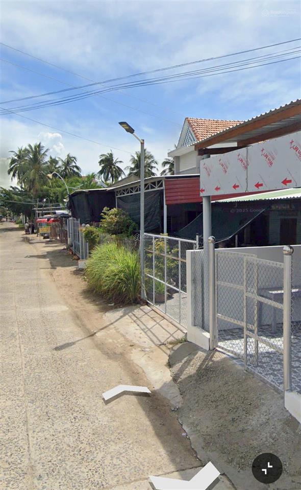 Chủ muốn bán lô đất 2 mặt tiền, gia 18,5tr/m, thôn xuân tự 2, vạn ninh, khánh hòa