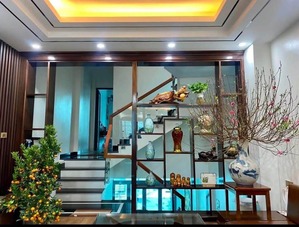 Bán nhà 3 tầng mặt phố Bình Lộc, ph Tân Bình, TP HD, 65m2, 3 ngủ, gara oto, gần chợ, 4.5x tỷ