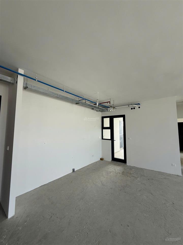 Căn góc 2pn t12.03 đẹp. 8.3 tỷ. tầng trung cao view thoáng. gọi em hà trước 30p xem nhà. 0933 252 ***