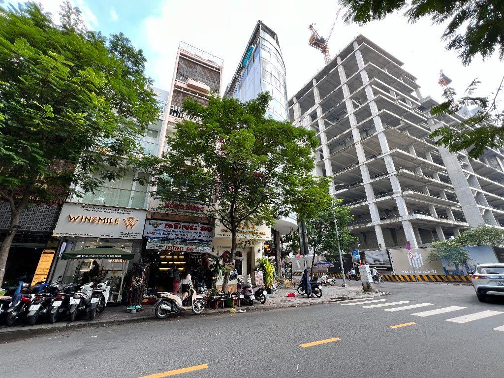 SIêu hiếm!!! MT Lê Thị Hồng Gấm ngay One Central, Quận 1, 8.2x19m, 5 tầng giá chỉ 120 tỷ.
