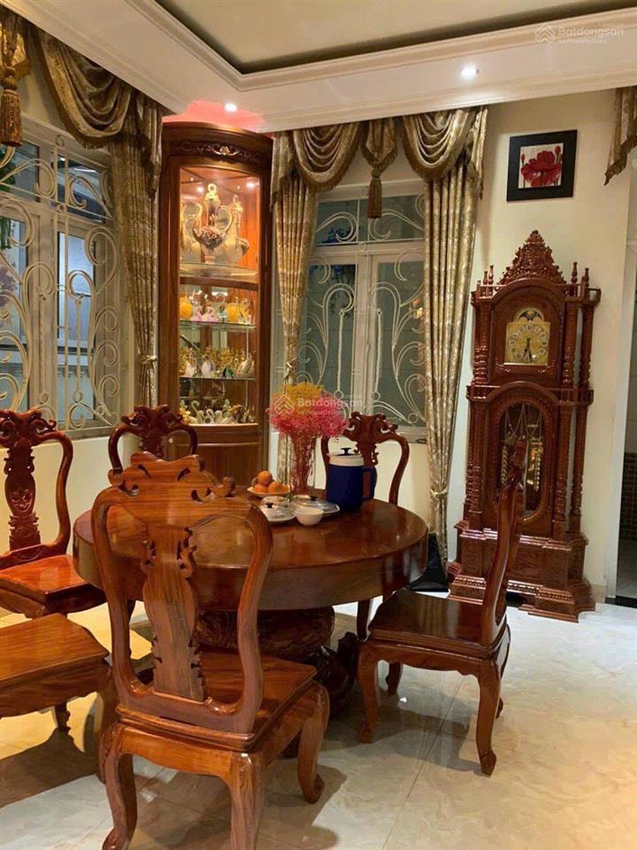 Ngay công viên! full nội thất! biệt thự sân vườn vip 10x20m 1 hầm 3 tầng gara ô tô sát đs 7