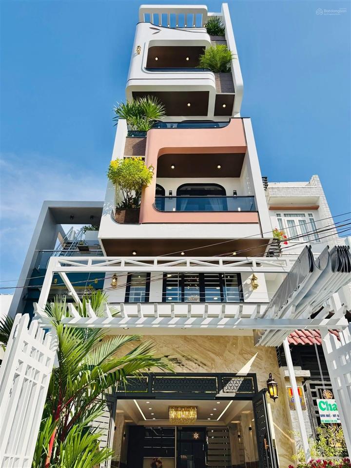 Chuyển công tác ra hà nội nên cần bán nhà quận 11 đường lê đại hành giá 6 tỷ 890 / dt 80m2