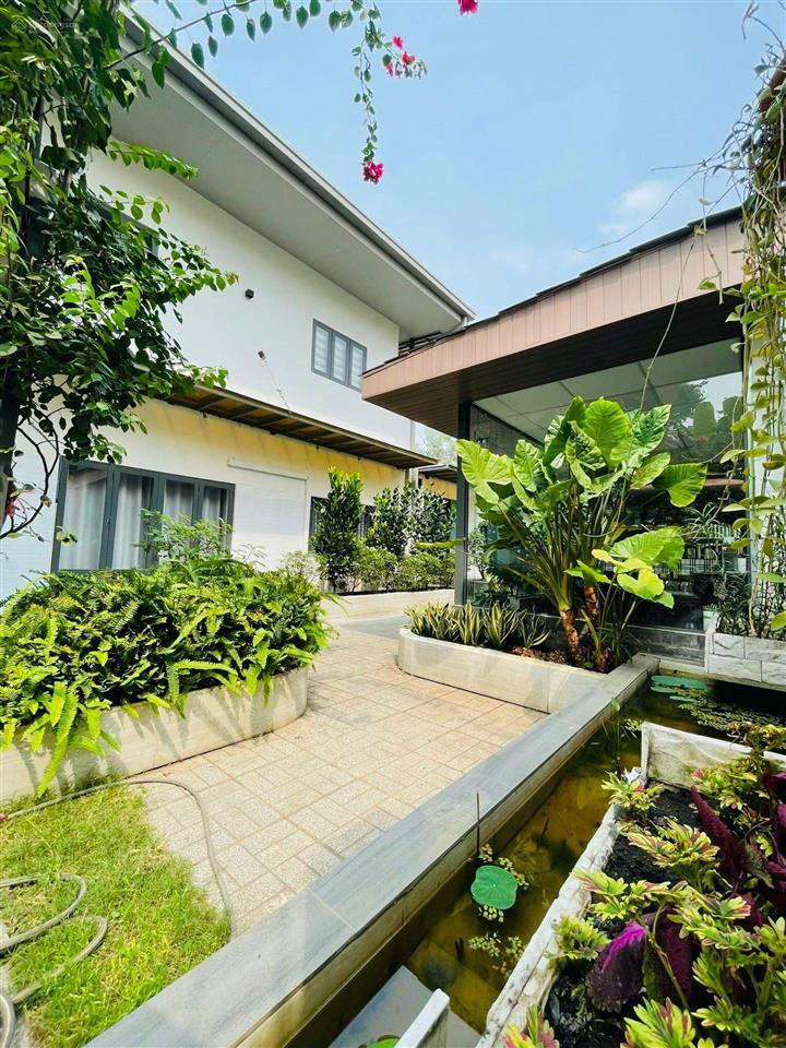 Hiếm! bán biệt thự view sông phố tây thảo điền q2, dt 25x12m, giá 40 tỷ tl, 0937 599 *** trâm