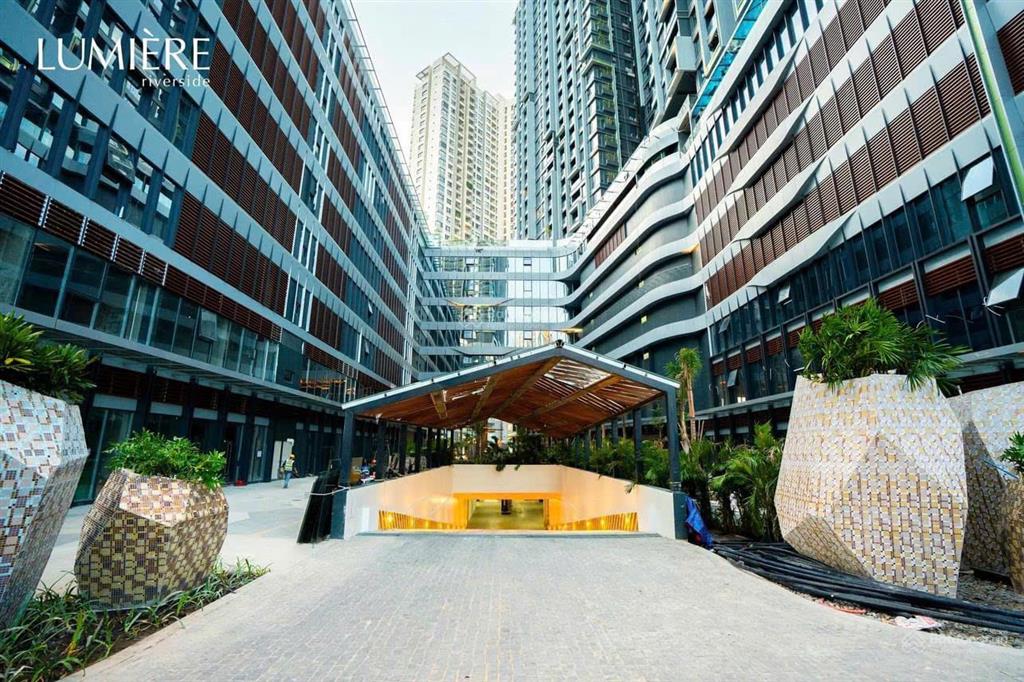 Cắt lỗ shophouse ở lumiere riverside, giá gốc 60 tỷ, bán 42 tỷ, hợp đồng thuê sẵn