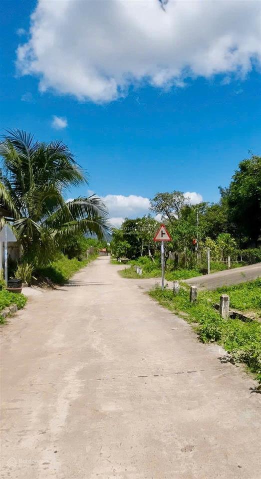 Cần bán lô góc full thổ cư tại xã tu bông