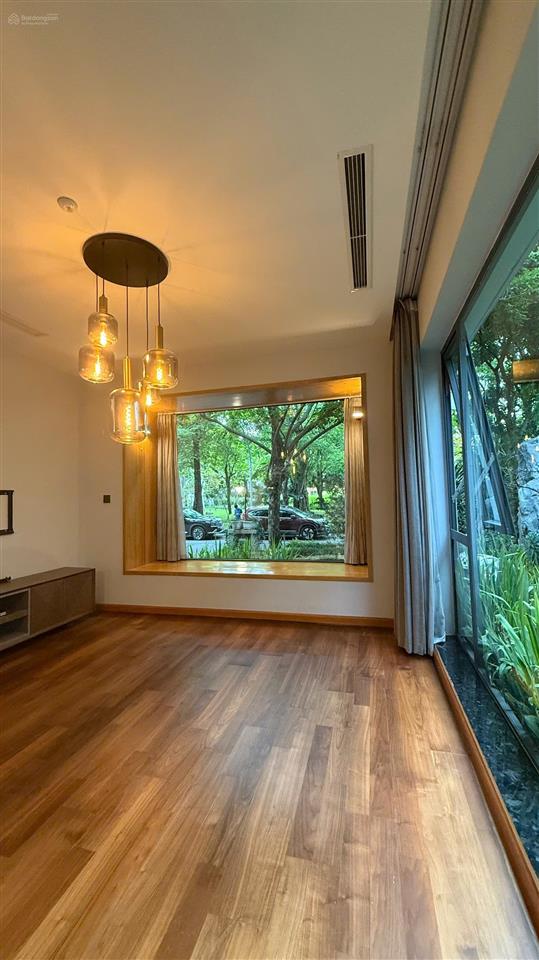Bán biệt thự song lập mimosa ecopark 210m² full nội thất lõi công viên 44 tỷ bao phí