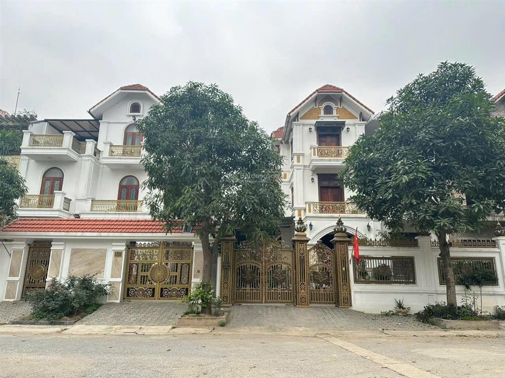 Biệt thự văn phú đường 17m hoàn thiện siêu đẹp giá hơn 3 chục tỷ