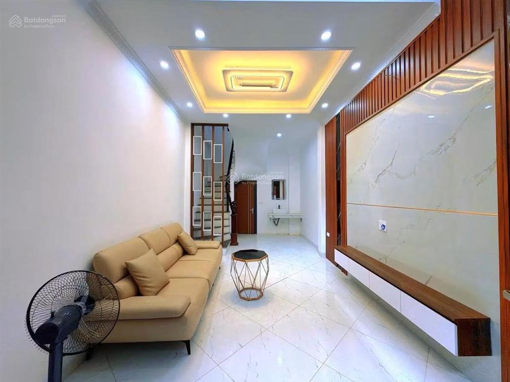 Bán nhà thái thịnh, gần phố tiện ích bạt ngàn, không giao thông thuận tiện qh, 38,5m x 6 tầng