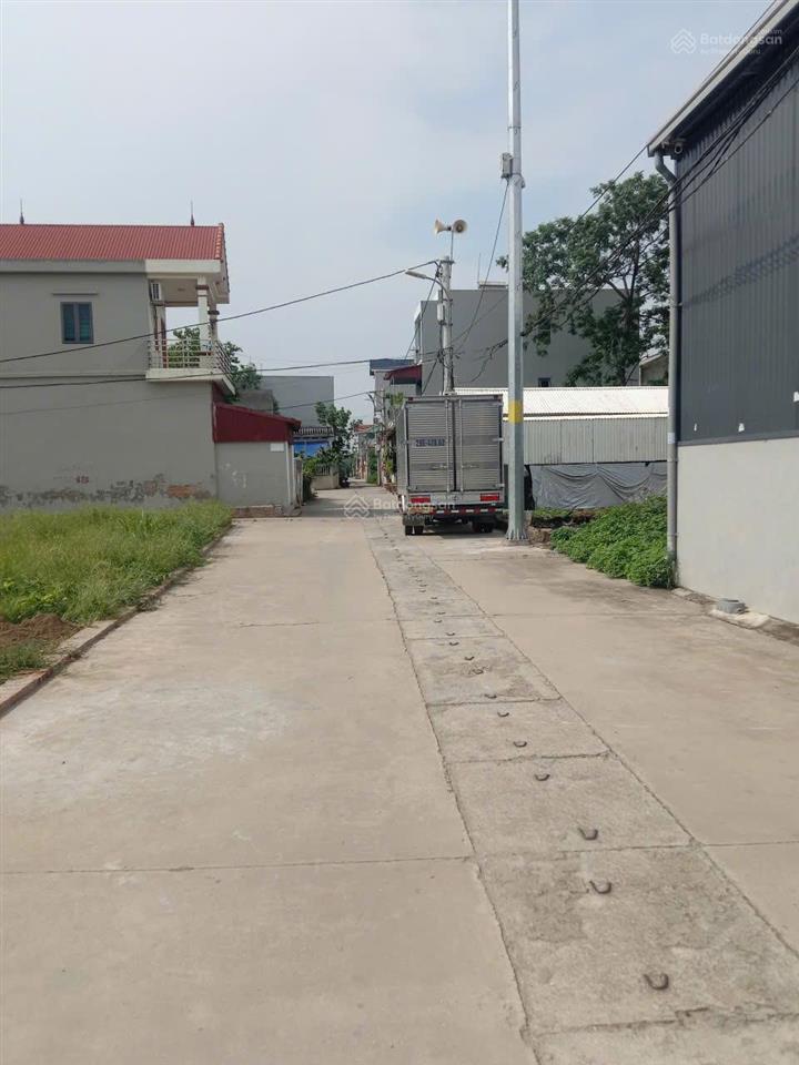 Lô góc trục chính 750 triệu kinh doanh tốt tôi giảm 200 triệu cần bán gấp để trả nợ ngân hàng nhanh