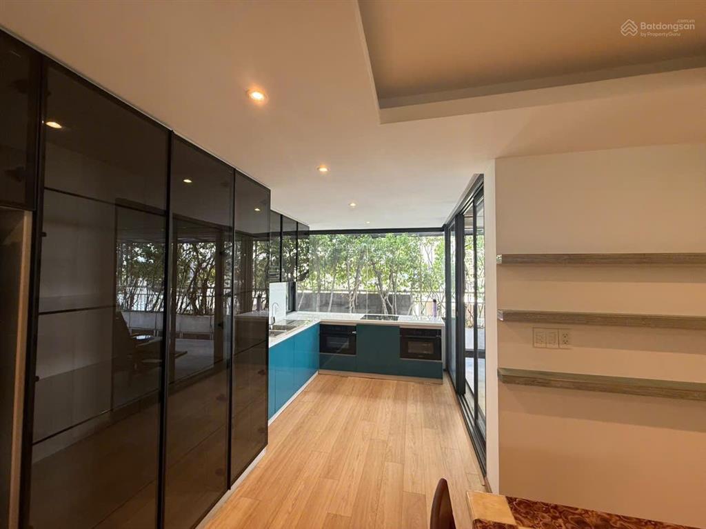 Bán căn hộ riverside phú mỹ hưng 236m 2pn sân vườn view sông lầu 3 giá 28,3 tỷ