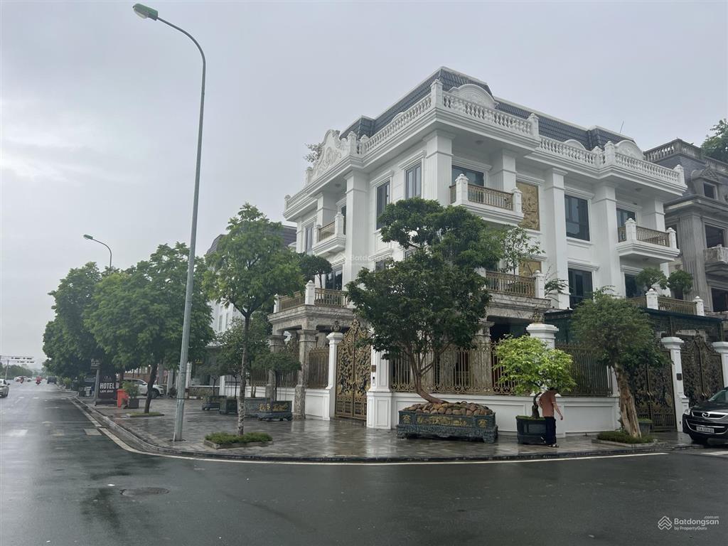 Bán biệt thự khu nhà ở quốc hội kđt mới phùng khoang 170m2 lô góc 5 tầng thang máy 70 tỷ