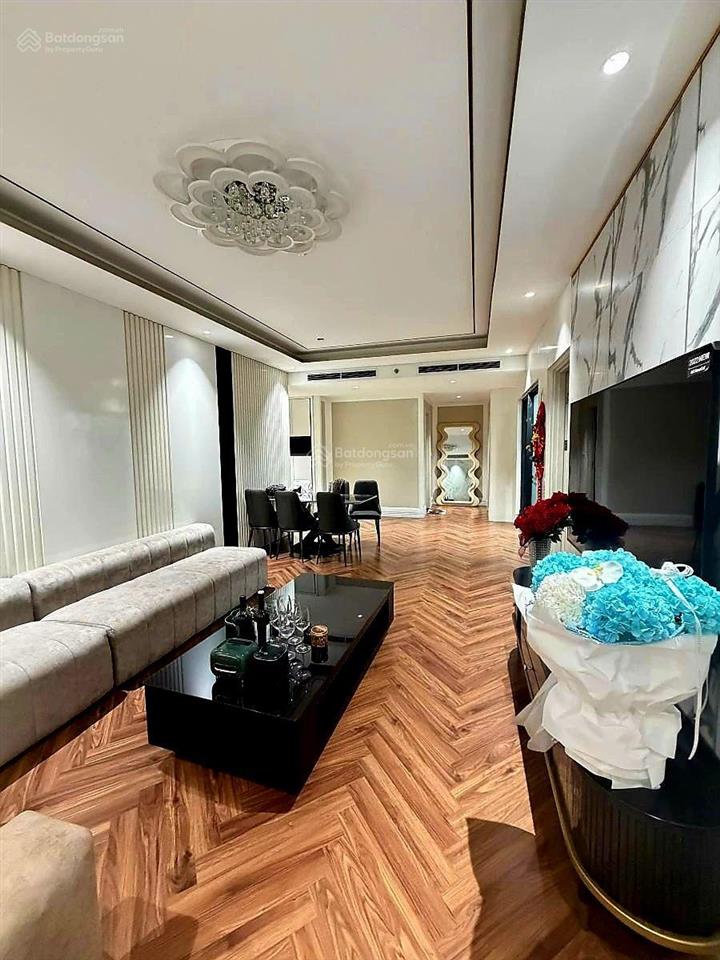 Chung cư roman plaza cực vip 82m 6.9 tỷ 2 ngủ 2 vs lô gia thoáng sáng tố hữu nam từ liêm.