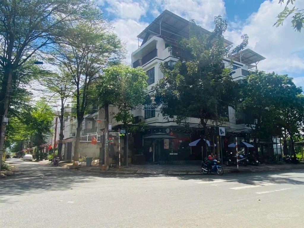 Bán nhà kinh doanh cafe phạm thế hiển quận 8