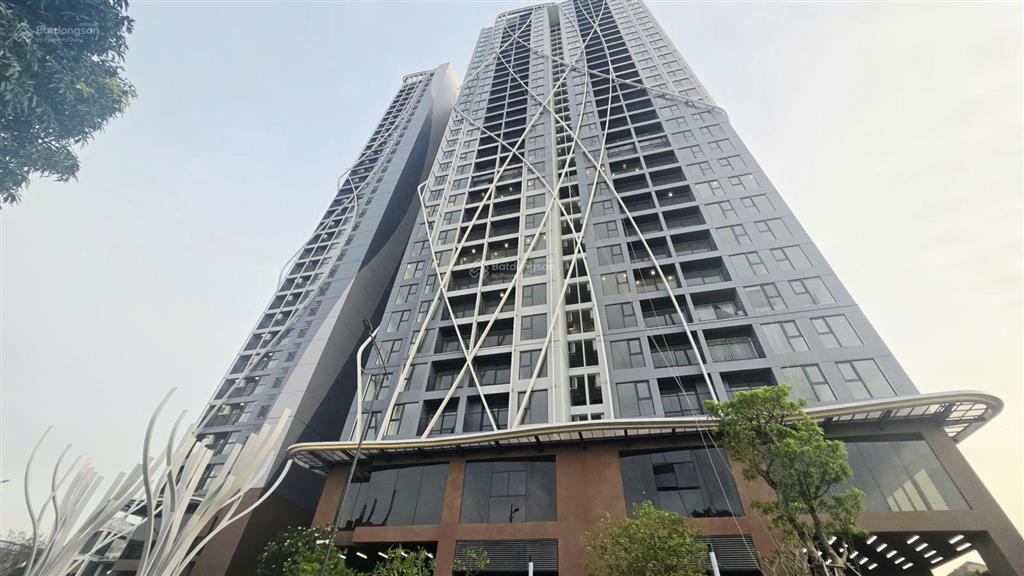 Bán căn hoa hậu 2pn dt 71m2 hướng đb rẻ hơn thị trường 500 triệu view bt đảo vip