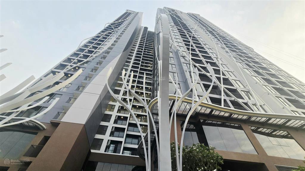Bán gấp căn góc 3pn dt 81m2 hướng đn+đb cam kết rẻ nhất the fibonan ecopark giá 5,25 tỷ