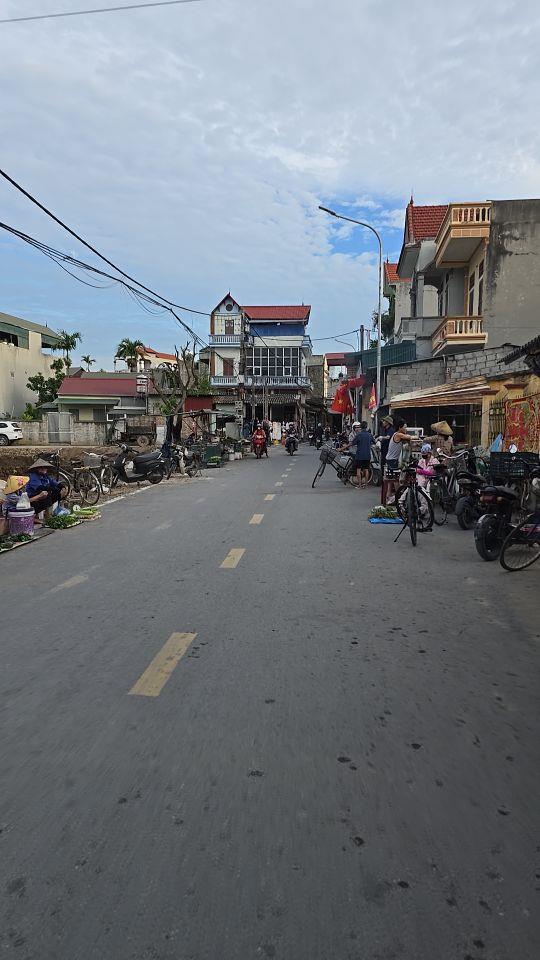 Bán đất trung tâm Mỹ Hào tặng nhà c4 nhỉnh 1 tỷ 5xx