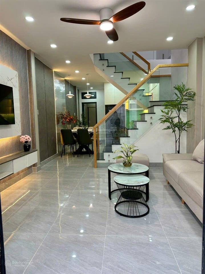 Bán nhà riêng ngay nhà hàng hương phố, dt 65m2, 3pn giá chỉ 7.8 tỷ