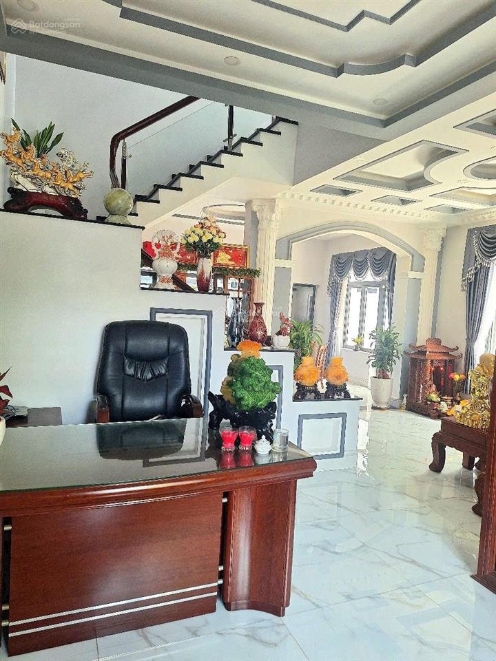Chủ kẹt tiền cần bán nhanh căn biệt thự kdc đại phúc, phạm hùng, sổ hồng giá 18 tỷ 8