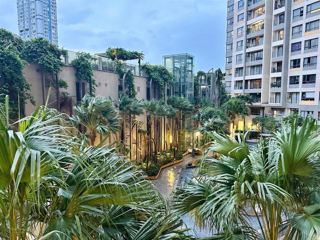 Giá tốt 7,8 tỷ. chính chủ bán căn hộ 2pn masteri an phú, p.thảo điền 70m2, view trung tâm quận 1.