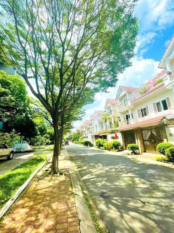 Căn góc chung cư 468 phan văn trị, dt 90m2, 3pn sổ hồng giá 4,1 tỷ
