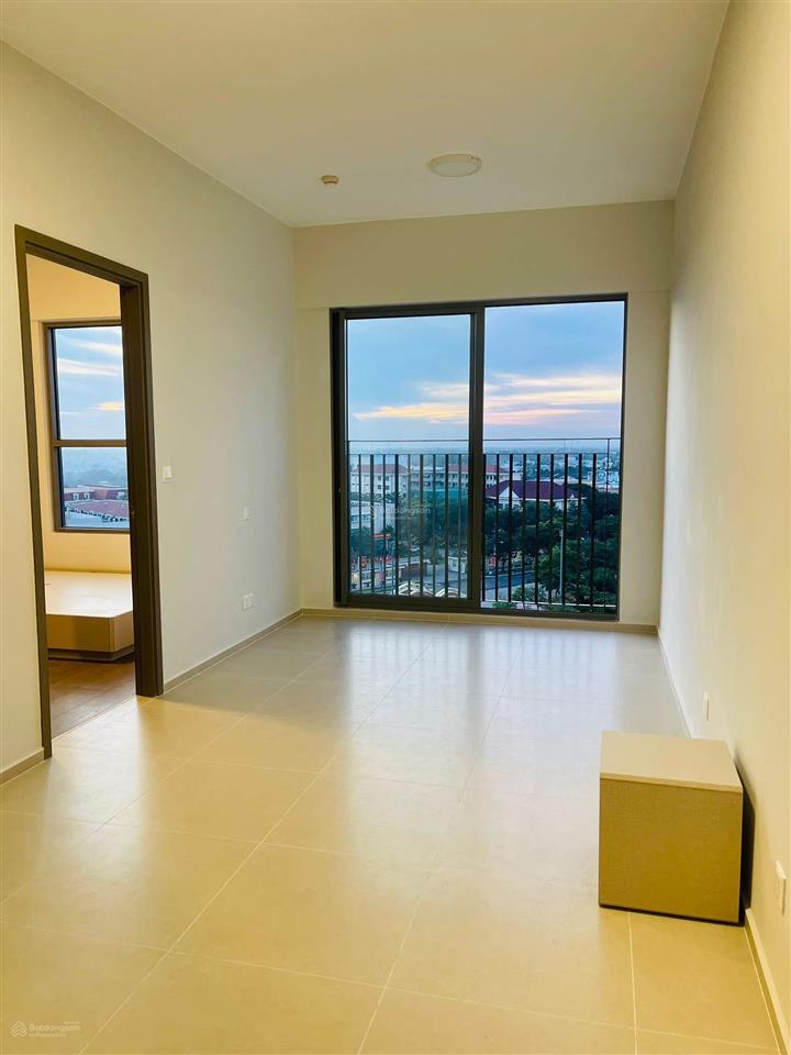 Bán căn 59m2 view công viên, giá 2,8 tỷ (102%) sổ hồng sẵn, tầng trung đẹp