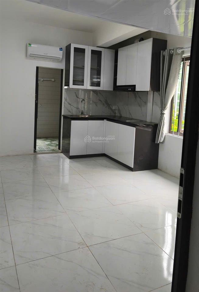 Bán nhà tập thể phố trần hưng đạo chỉ 2,3 tỷ sổ đỏ riêng lô góc nhà mới sửa, nội thất mới đẹp