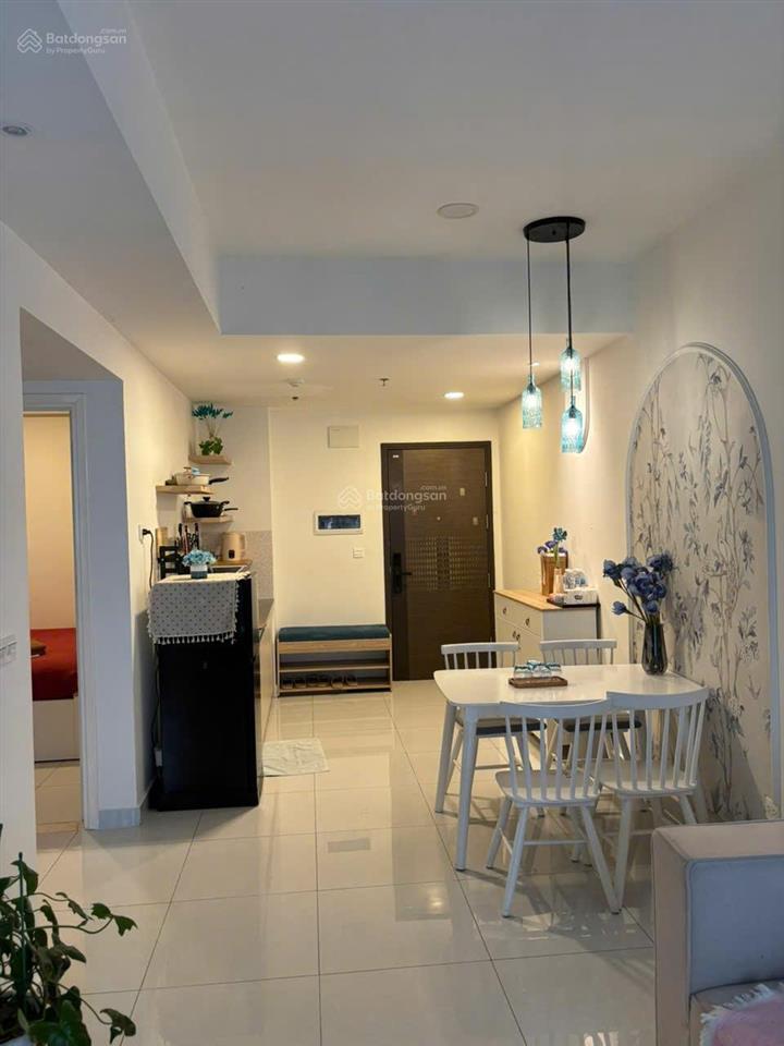 Bán giảm giá cc soho residence, full nt, hđ thuê, 2pn, 1wc, đ. cô giang, p. cô giang, q. 1, hcm