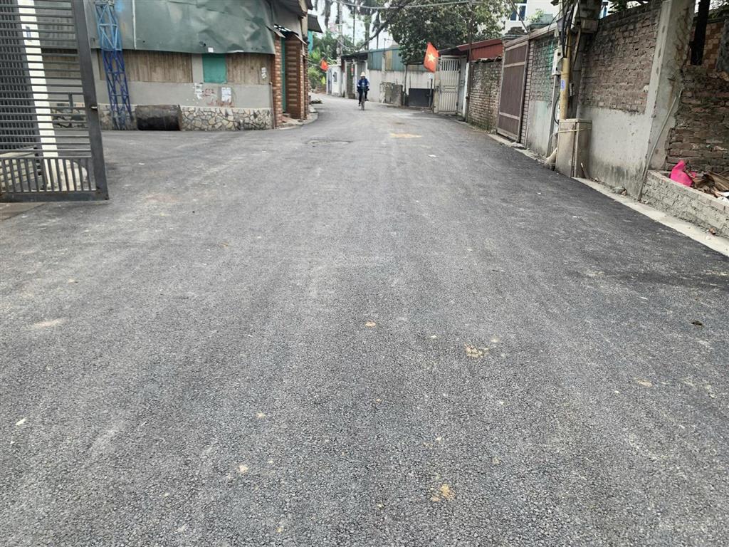 Chính chủ cắt lỗ sâu mảnh đất dt 120m2, mt 5m, đường 2 oto tránh, cạnh vin yên thường, tp. ven sông