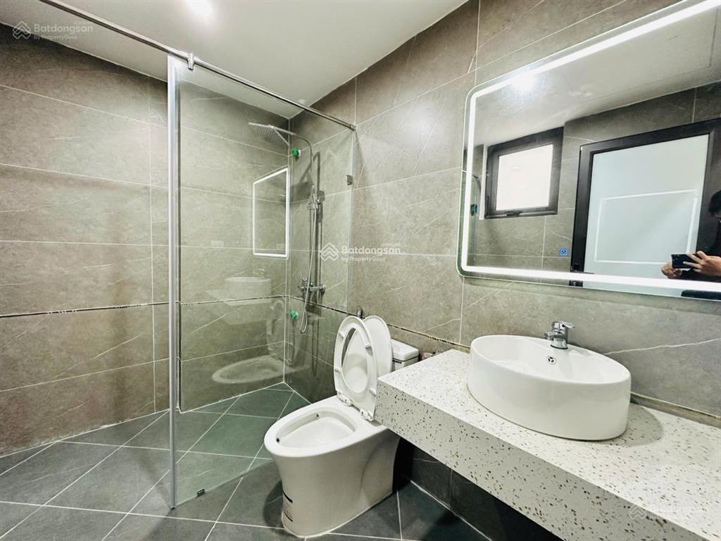 Giảm sâu! phân lô lê trọng tấn, không qh, 2 nhà ra ô tô tránh, căn góc, 2 thoáng,gần ngã tư sở,sđcc