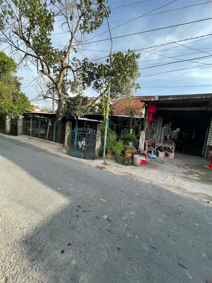 Bán đất gấp tại đường vào chợ bình hòa châu thành an giang (cũ)