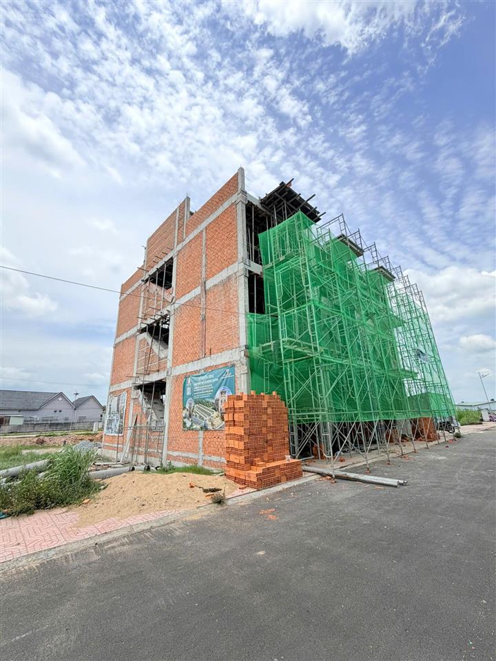 Lô góc 2 mặt tiền hoàng phan thái 193,6m2 sổ riêng