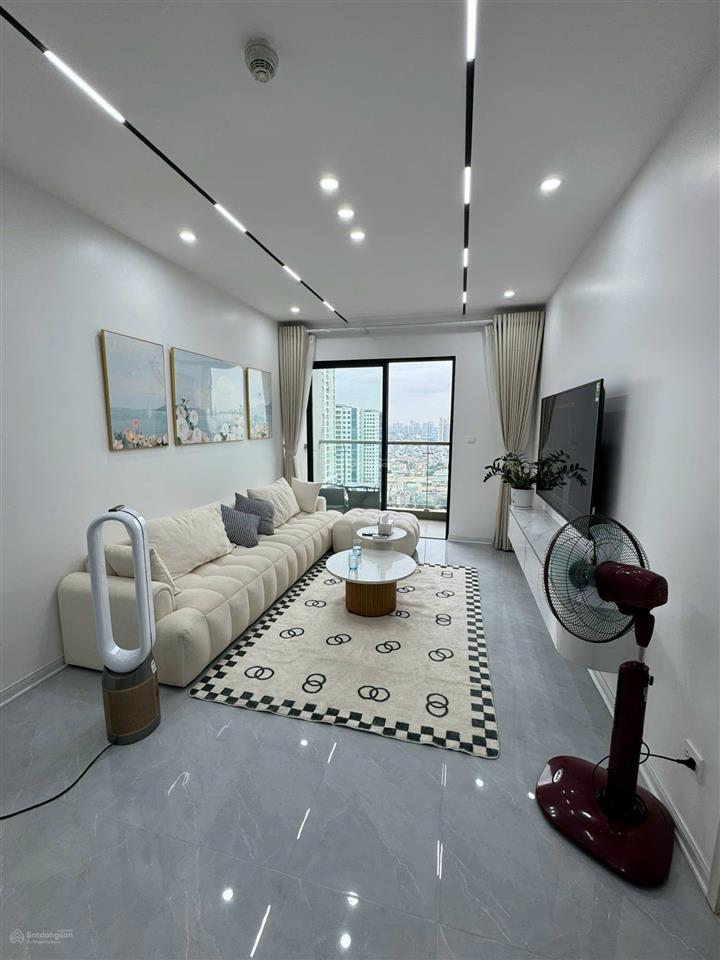 Hiếm có tại tòa, căn 4 ngủ tầng trung, view cv, giá chỉ 13,5 tỷ. 0343,202.831