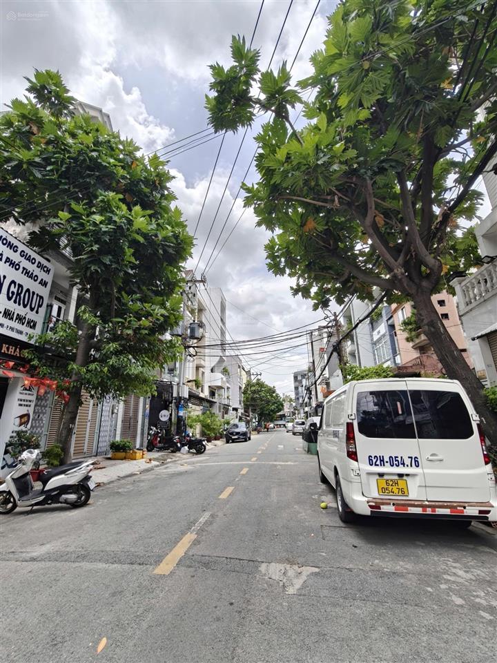 Bán gấp nhà riêng 80 m2, 9,99 tỷ tại gò dầu, tân thành, q.tân phú, view đẹp. cách aeon mall chỉ 2 p