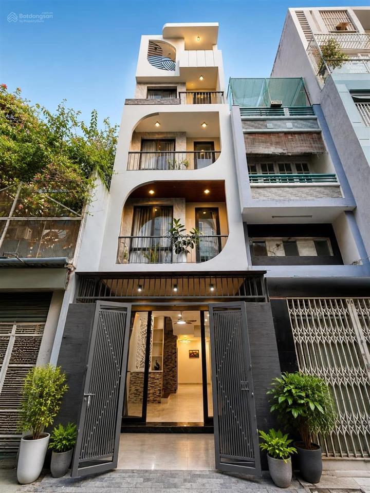 Nhà mới dọn vào ở liền ngay đường âu dương lân, q8 giá 6 tỷ 190 / dt 72m2. sổ riêng công chứng