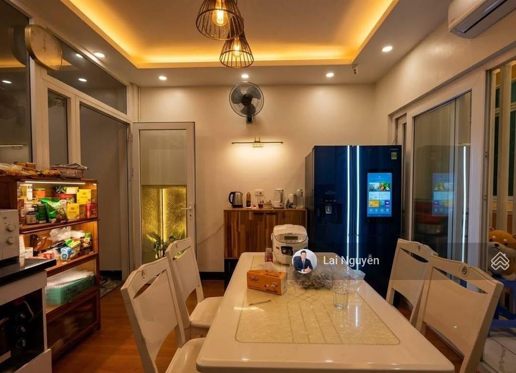 Bán nhà mai dịch gần trần vỹ cầu giấy 72m2 phân lô lô góc ô tô vào nhà giá 27,5 tỷ