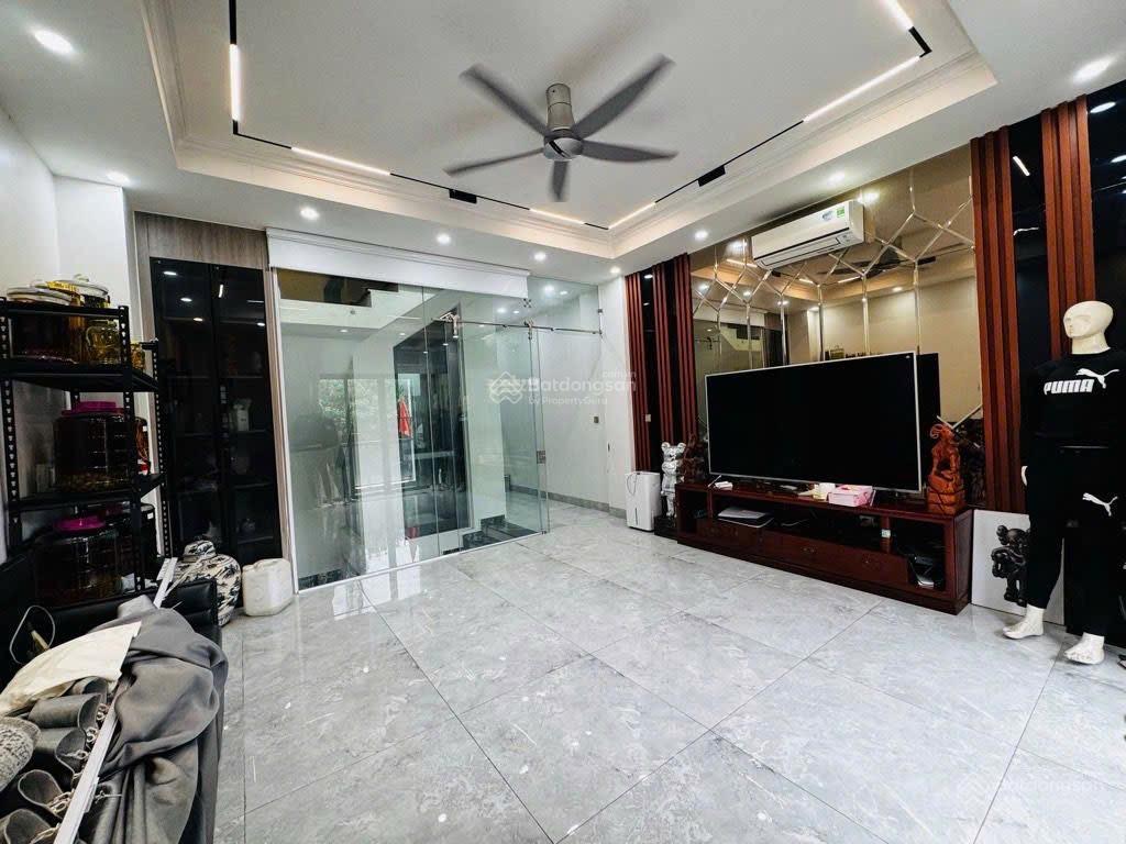 280 triệu/m2 đất có liền kề 76m2 450m2 sàn full nội thất 4 tỷ gỗ quý. 0945 892 ***