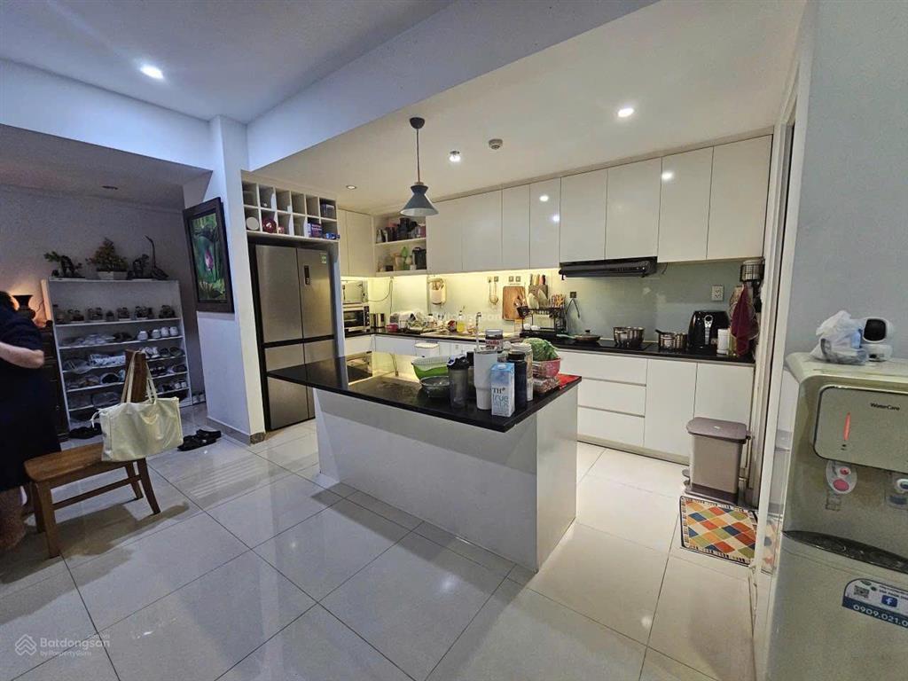 Bán căn hộ chung cư tropic garden, 10.5 tỷ, 105m2, 3pn, 2wc, giá ưu đãi