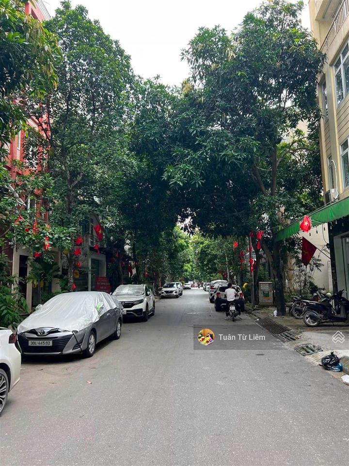 A hoàng chủ nhà cần bán nhanh sang úc với con, nhà 45m2 phân lô, vỉa hè, gara, 7 tầng thang máy,